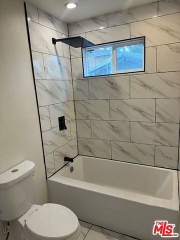 1012 E 73rd Street, Los Angeles, CA 90001