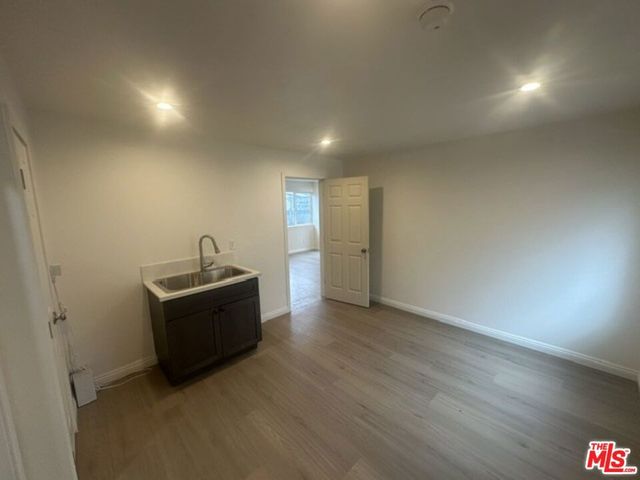1012 E 73rd Street, Los Angeles, CA 90001