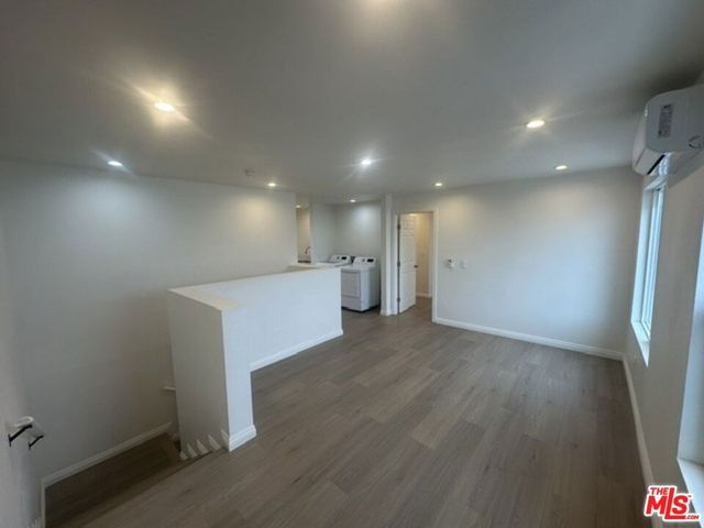 1012 E 73rd Street, Los Angeles, CA 90001