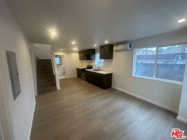 1012 E 73rd Street, Los Angeles, CA 90001