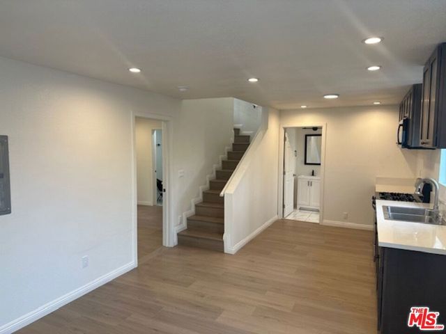 1012 E 73rd Street, Los Angeles, CA 90001