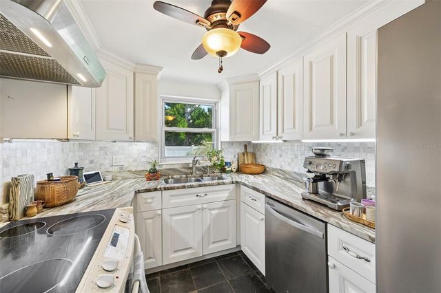 329 BAY VISTA AVENUE, Osprey, FL 34229