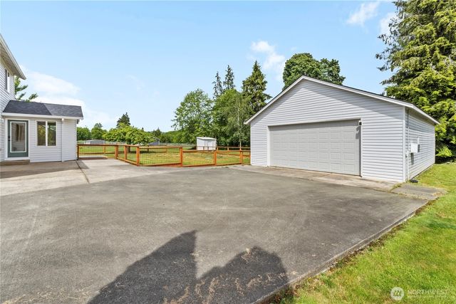 52 Morgan Drive, Cathlamet, WA 98612