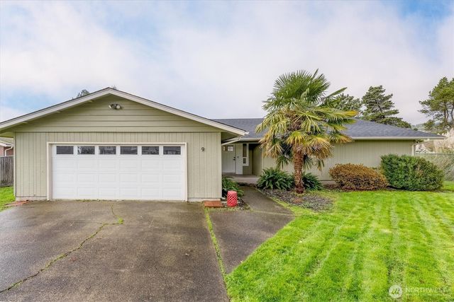 9 Lee Place, Longview, WA 98632