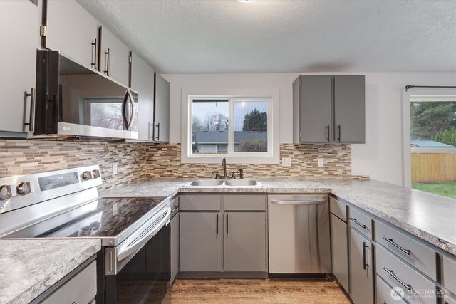 9 Lee Place, Longview, WA 98632