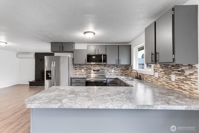 9 Lee Place, Longview, WA 98632