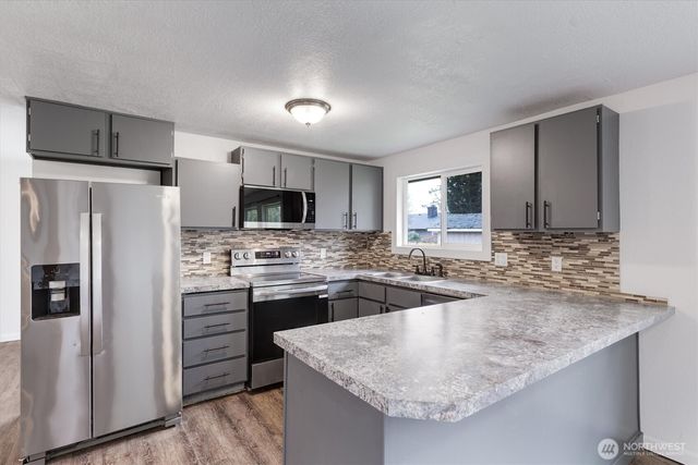 9 Lee Place, Longview, WA 98632