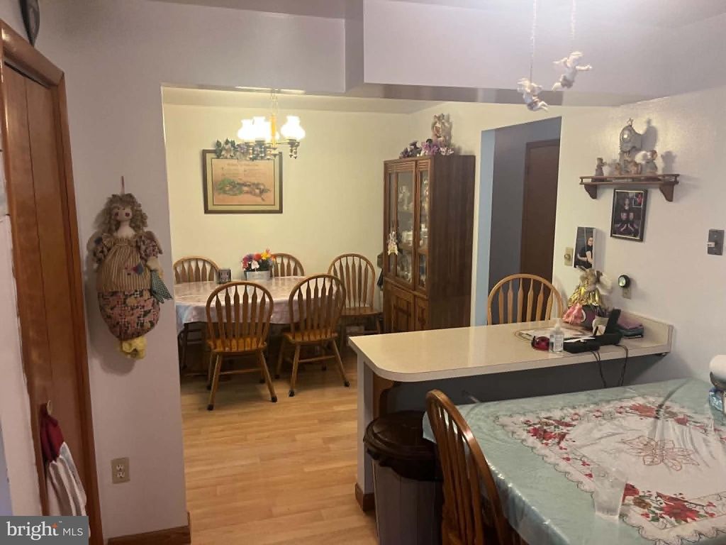 Image 10 of property listing at 211 ROCKY MOUNTAIN DR, Grantsville, MD 21536