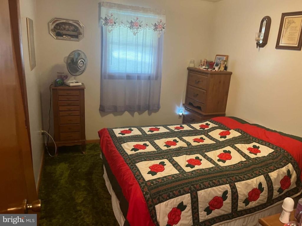 Image 16 of property listing at 211 ROCKY MOUNTAIN DR, Grantsville, MD 21536