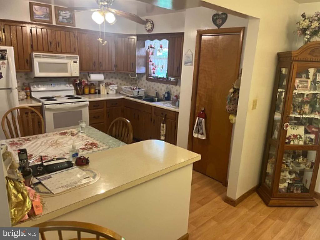 Image 9 of property listing at 211 ROCKY MOUNTAIN DR, Grantsville, MD 21536