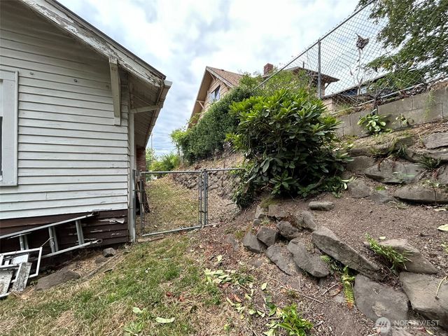 6538 51st Avenue S, Seattle, WA 98118