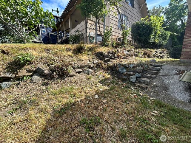 6538 51st Avenue S, Seattle, WA 98118