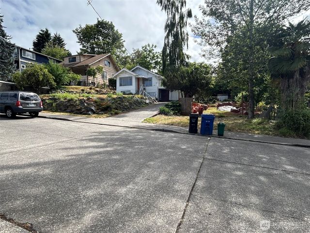 6538 51st Avenue S, Seattle, WA 98118
