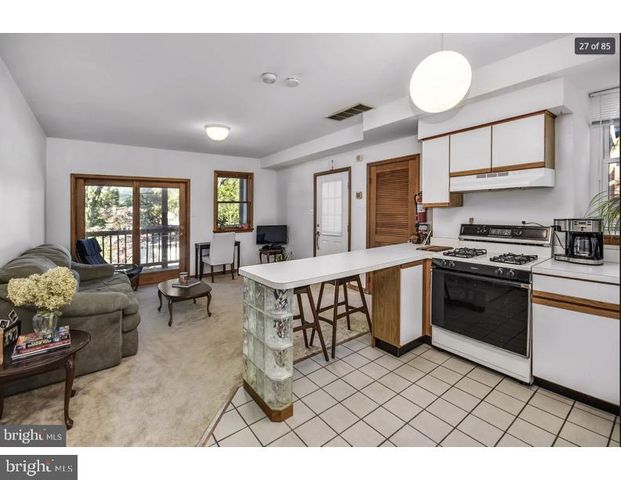 7928 RIDGE AVE, Philadelphia, PA 19128