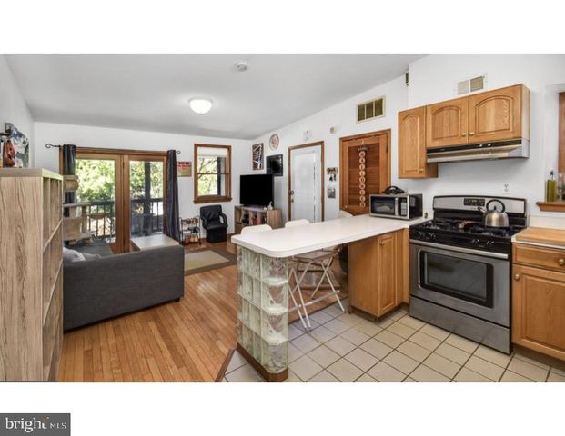 7928 RIDGE AVE, Philadelphia, PA 19128