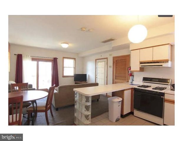 7928 RIDGE AVE, Philadelphia, PA 19128