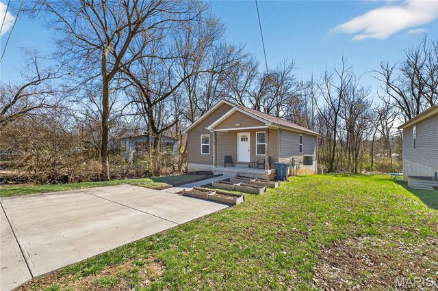 1624 Missouri Avenue, Pacific, MO 63069