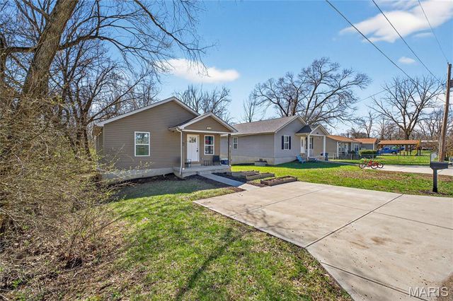 1624 Missouri Avenue, Pacific, MO 63069