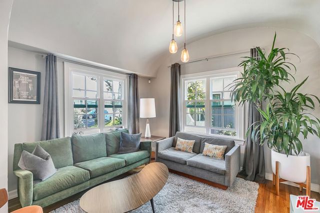 2630 S BEDFORD Street, Los Angeles, CA 90034