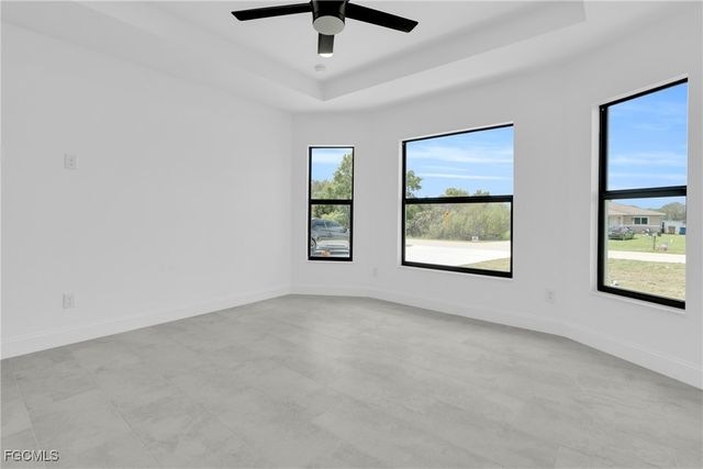 2510 Park RD, Lehigh Acres, FL 33971