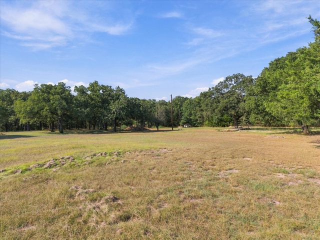 1525 Magnolia Lane, Wills Point, TX 75169
