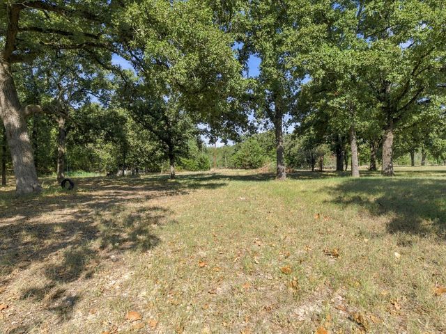 1525 Magnolia Lane, Wills Point, TX 75169