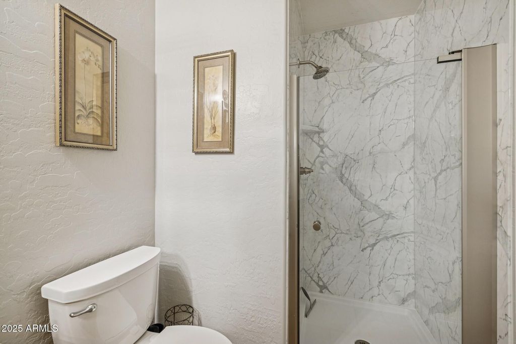 Image 27 of property listing at 919 S PARADISE Drive, Gilbert, AZ 85233