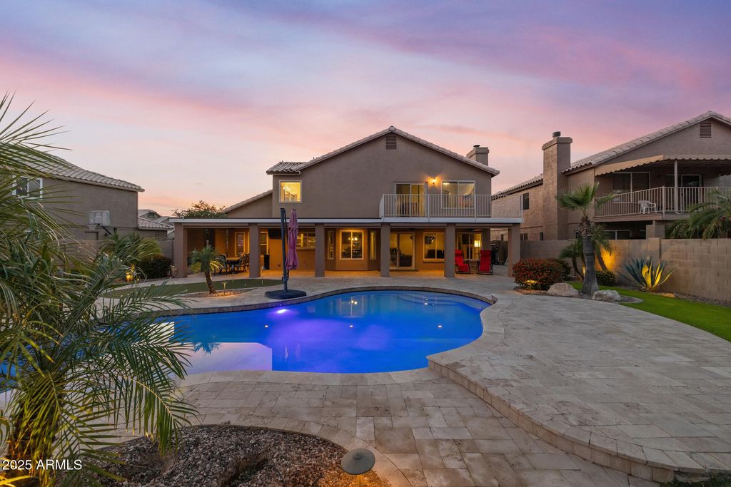 Image 31 of property listing at 919 S PARADISE Drive, Gilbert, AZ 85233