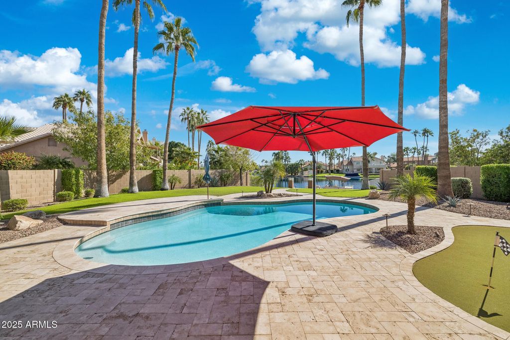 Image 33 of property listing at 919 S PARADISE Drive, Gilbert, AZ 85233