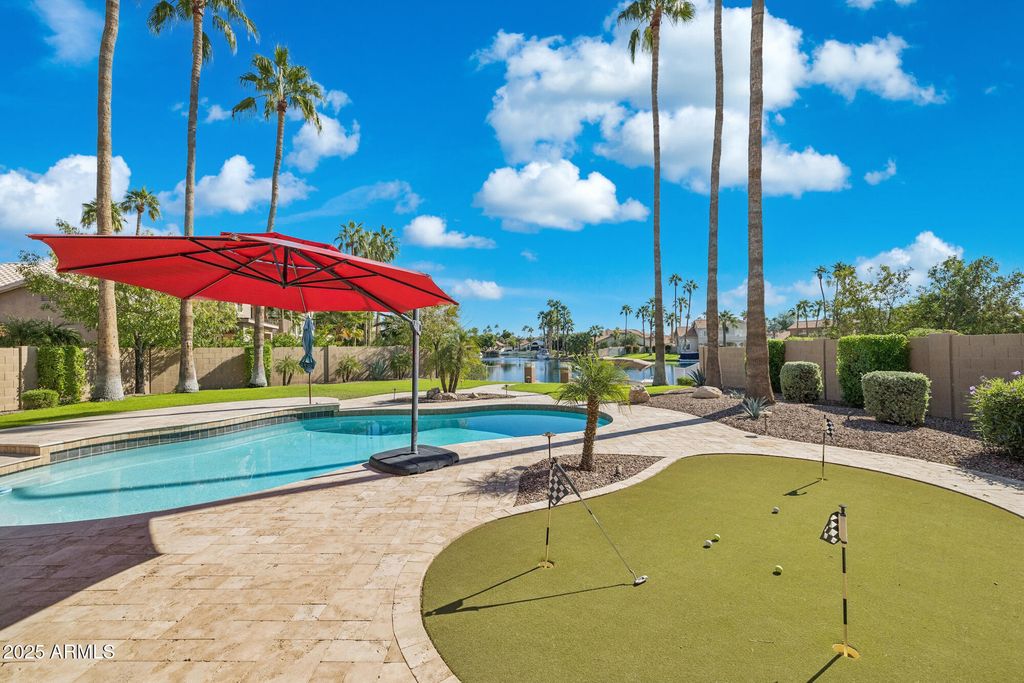 Image 42 of property listing at 919 S PARADISE Drive, Gilbert, AZ 85233