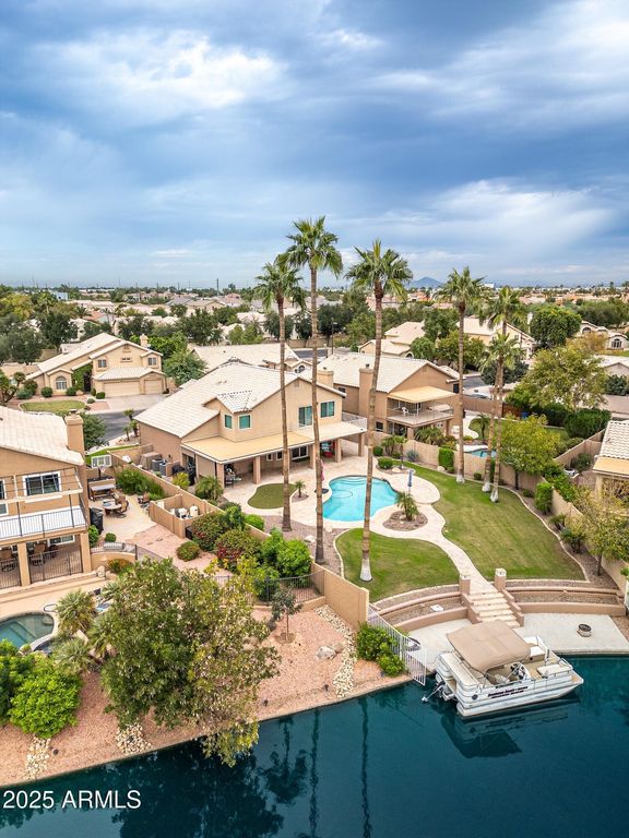 Image 61 of property listing at 919 S PARADISE Drive, Gilbert, AZ 85233