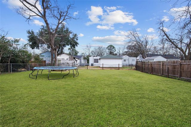 145 E Ratcliff Street, Shreveport, LA 71104