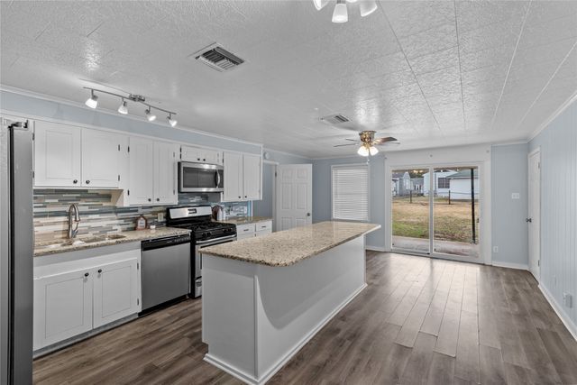 145 E Ratcliff Street, Shreveport, LA 71104