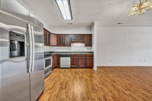 2505 Feather Garden CIR, Vinton, VA 24179
