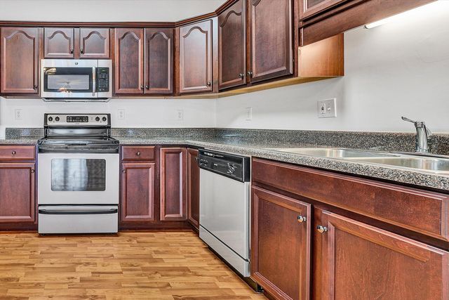 2505 Feather Garden CIR, Vinton, VA 24179