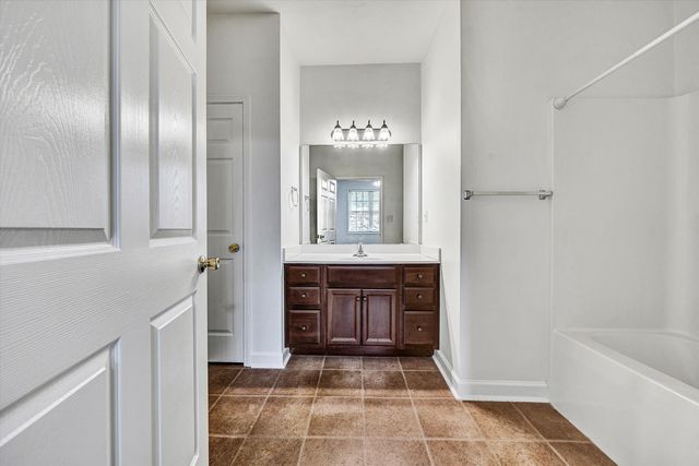 2505 Feather Garden CIR, Vinton, VA 24179
