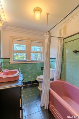 46 Bretton Road, Middletown, CT 06457