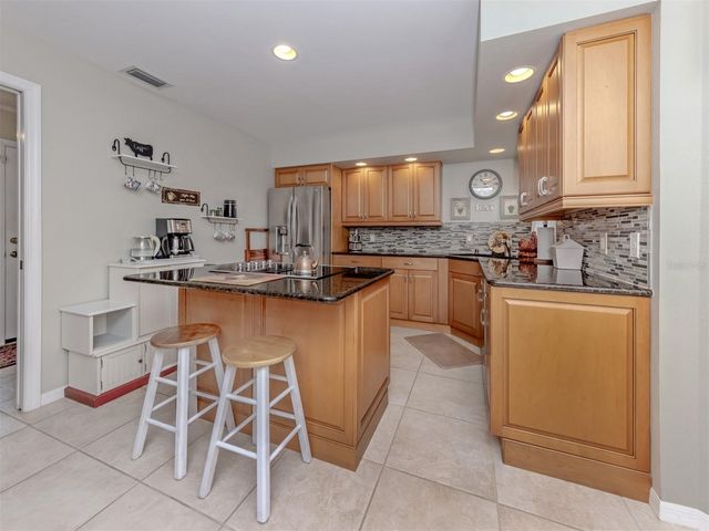 525 CLUBSIDE CIRCLE 53, Venice, FL 34293