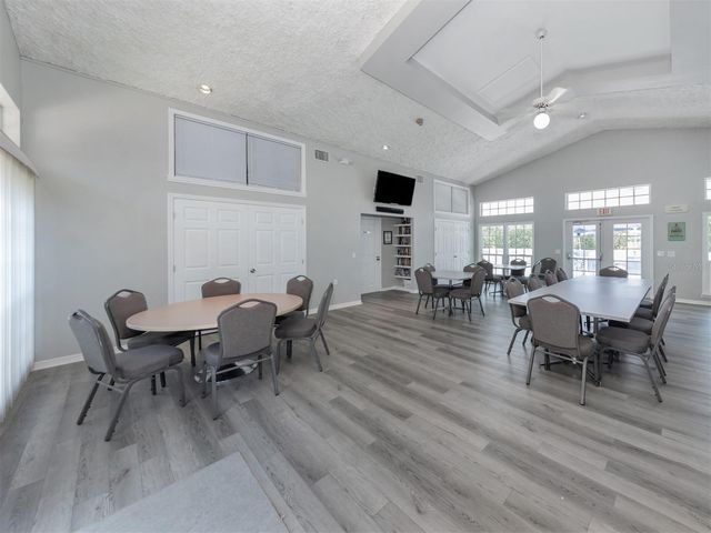 525 CLUBSIDE CIRCLE 53, Venice, FL 34293