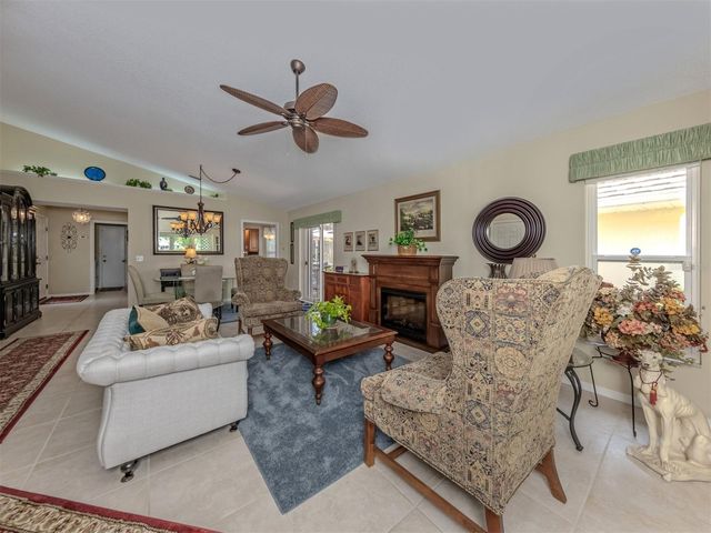 525 CLUBSIDE CIRCLE 53, Venice, FL 34293