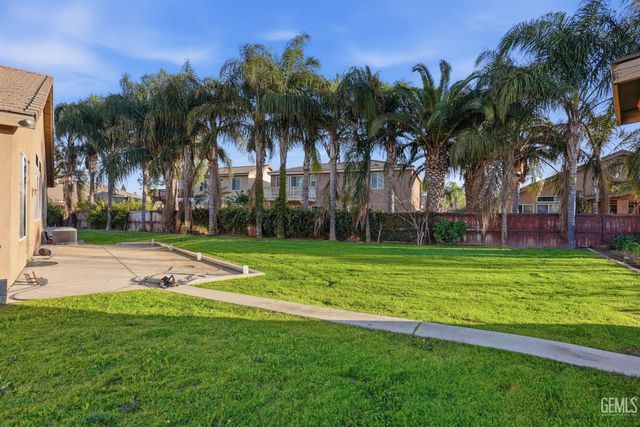 12005 Blanket Flower Drive, Bakersfield, CA 93311