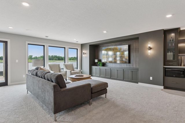 1884 Laquey Avenue NE, Saint Michael, MN 55376