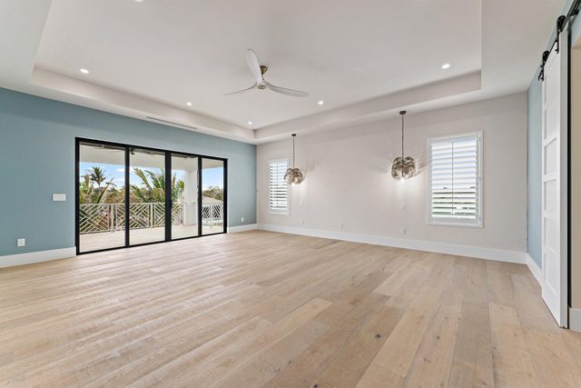 24 Leeward Circle, Tequesta, FL 33469