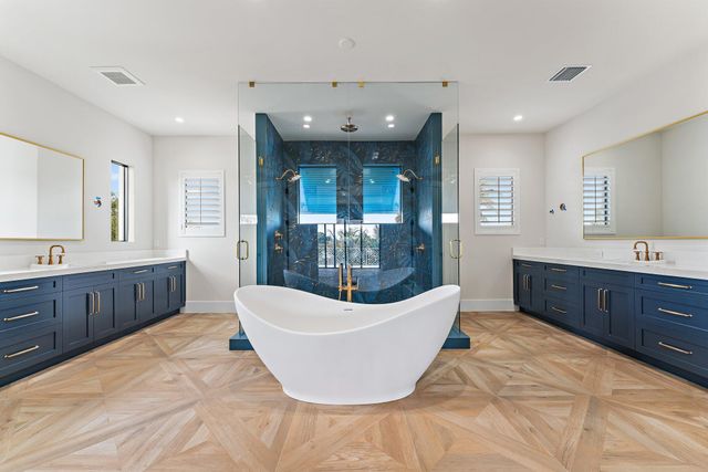 24 Leeward Circle, Tequesta, FL 33469