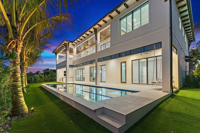 24 Leeward Circle, Tequesta, FL 33469