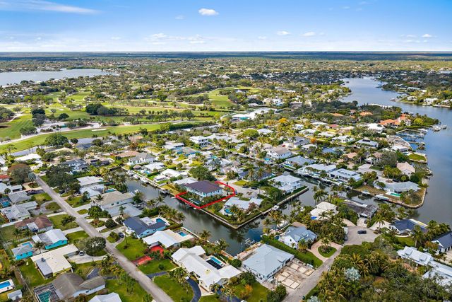 24 Leeward Circle, Tequesta, FL 33469