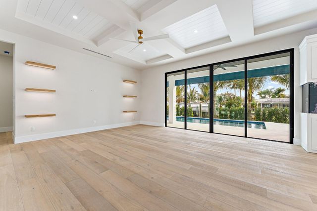 24 Leeward Circle, Tequesta, FL 33469