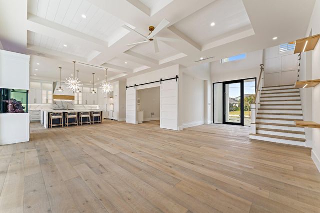 24 Leeward Circle, Tequesta, FL 33469