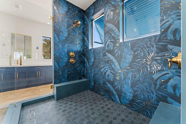 24 Leeward Circle, Tequesta, FL 33469