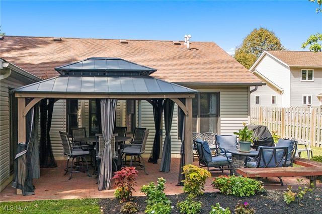 6625 Pear Tree Lane, Mentor, OH 44060